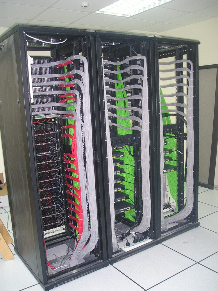 弱電智能化施工工程中的計(jì)算機(jī)網(wǎng)絡(luò)系統(tǒng)部署與自動(dòng)化工程服務(wù)